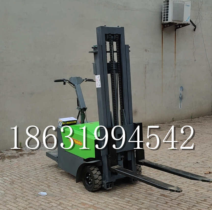 站前区优程全电动叉车插腿式堆高车液压装卸车1.5吨升高小型站驾式铲车